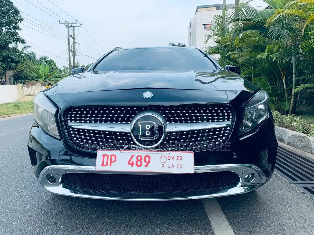 Mercedes-Benz GLA 250 2017 Black