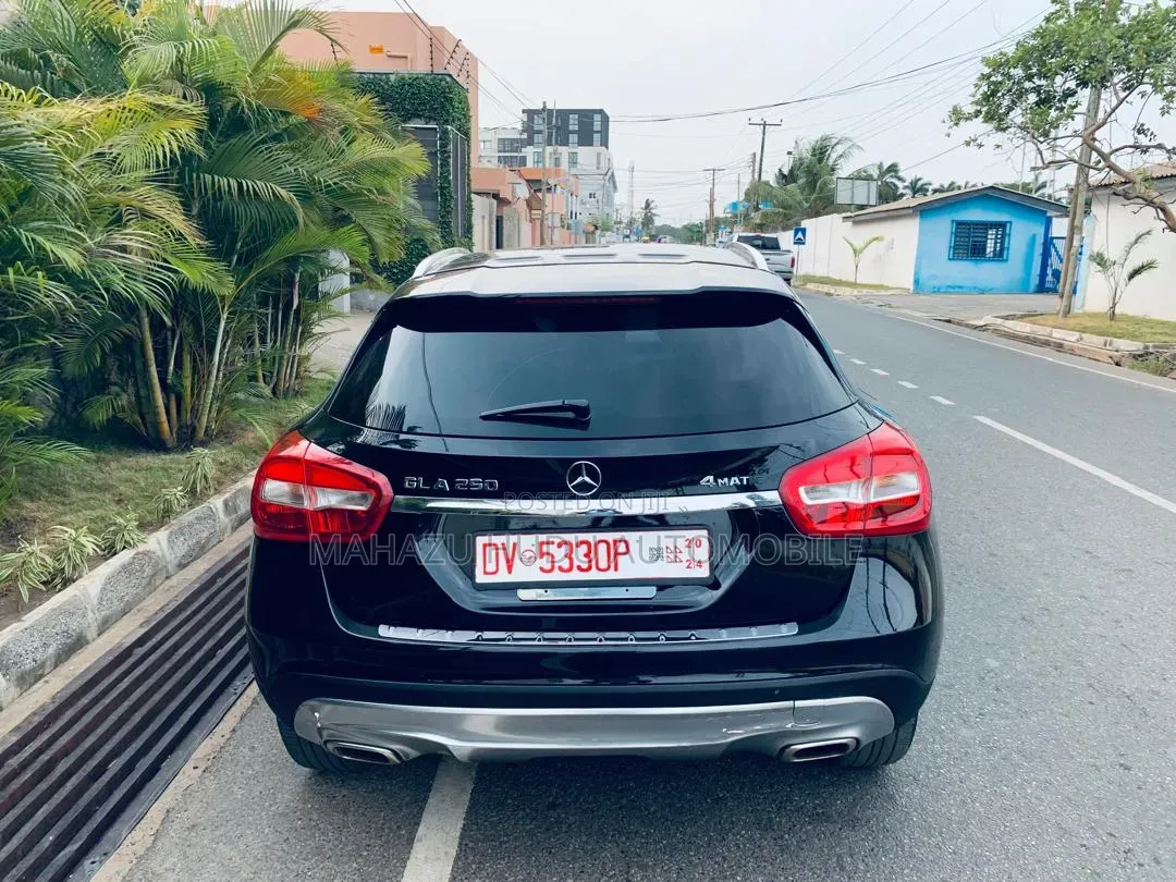 Mercedes-Benz GLA 250 2017 Black