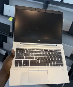 Laptop HP EliteBook 735 G6 8GB AMD Ryzen 5 SSD 256GB