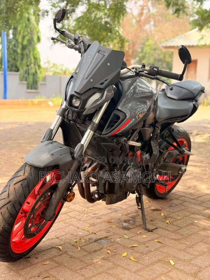 Yamaha 2023 Red
