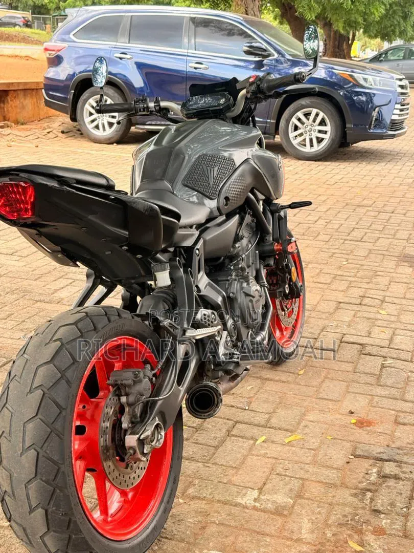 Yamaha 2023 Red