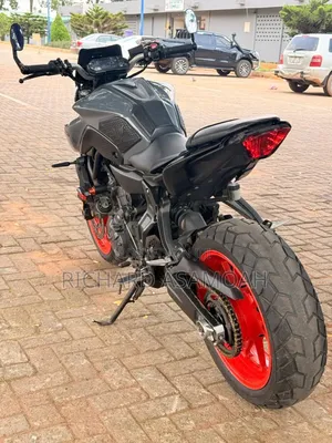 Yamaha 2023 Red