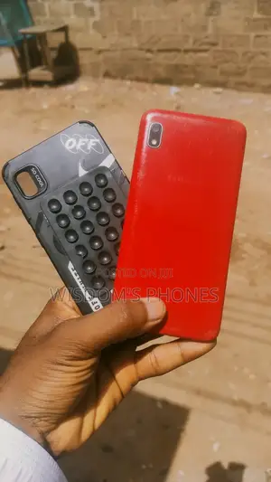 Samsung Galaxy A10 32 GB Red