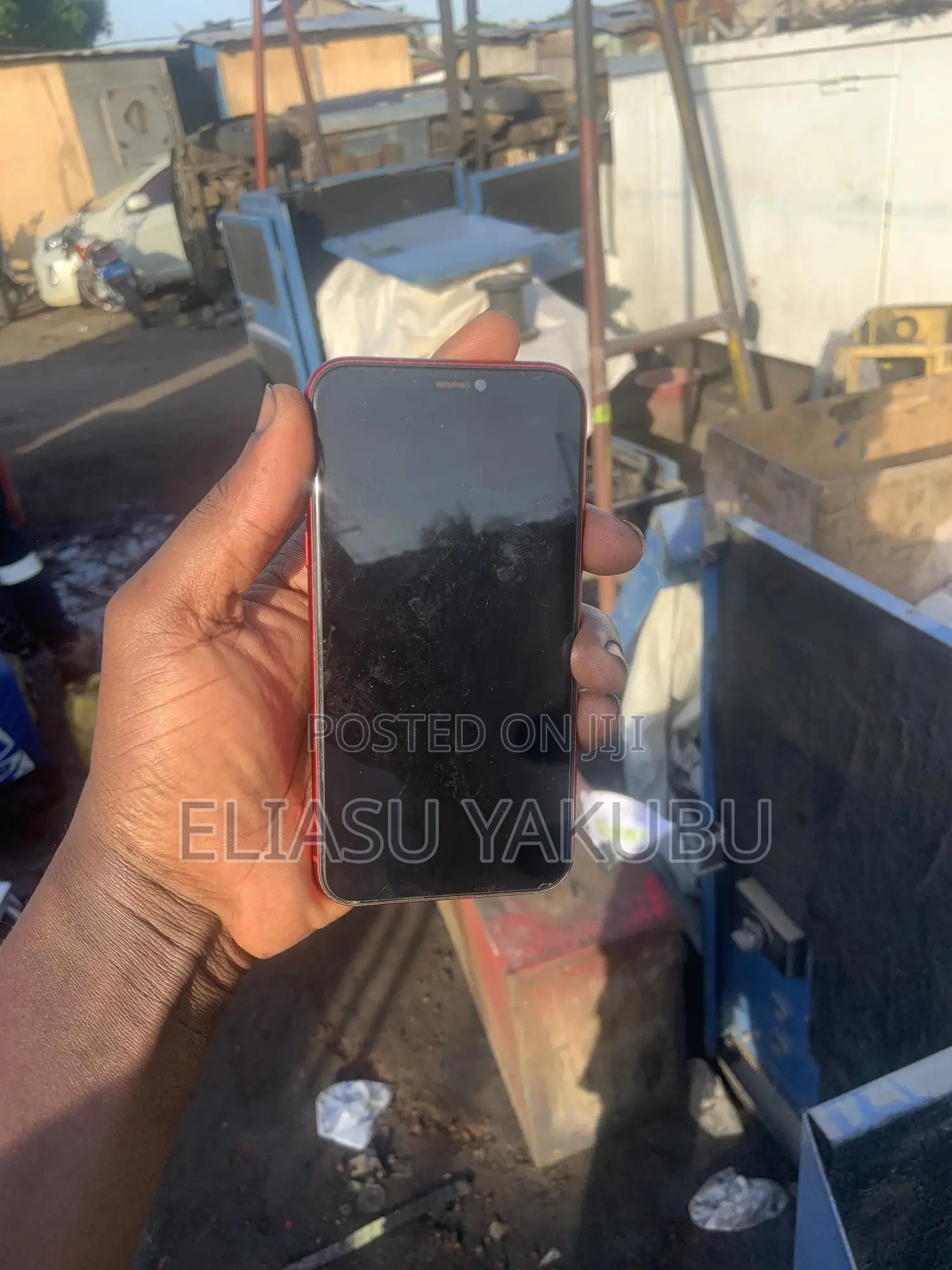 Apple iPhone 11 64 GB Red