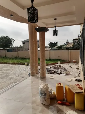 6bdrm Duplex in Amasaman Sapeiman for sale