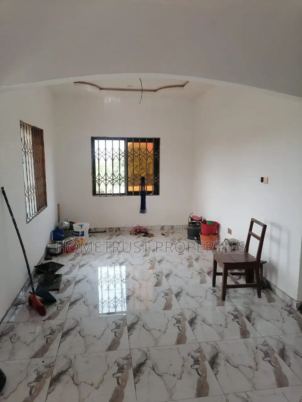 6bdrm Duplex in Amasaman Sapeiman for sale