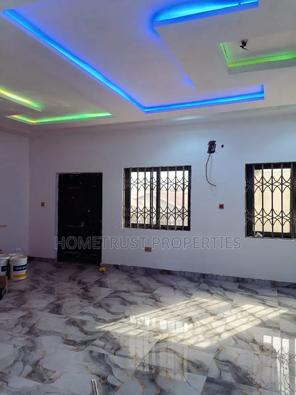 6bdrm Duplex in Amasaman Sapeiman for sale