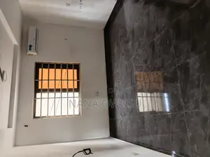 3bdrm Apartment in Nana Owusu, Kwabenya for rent