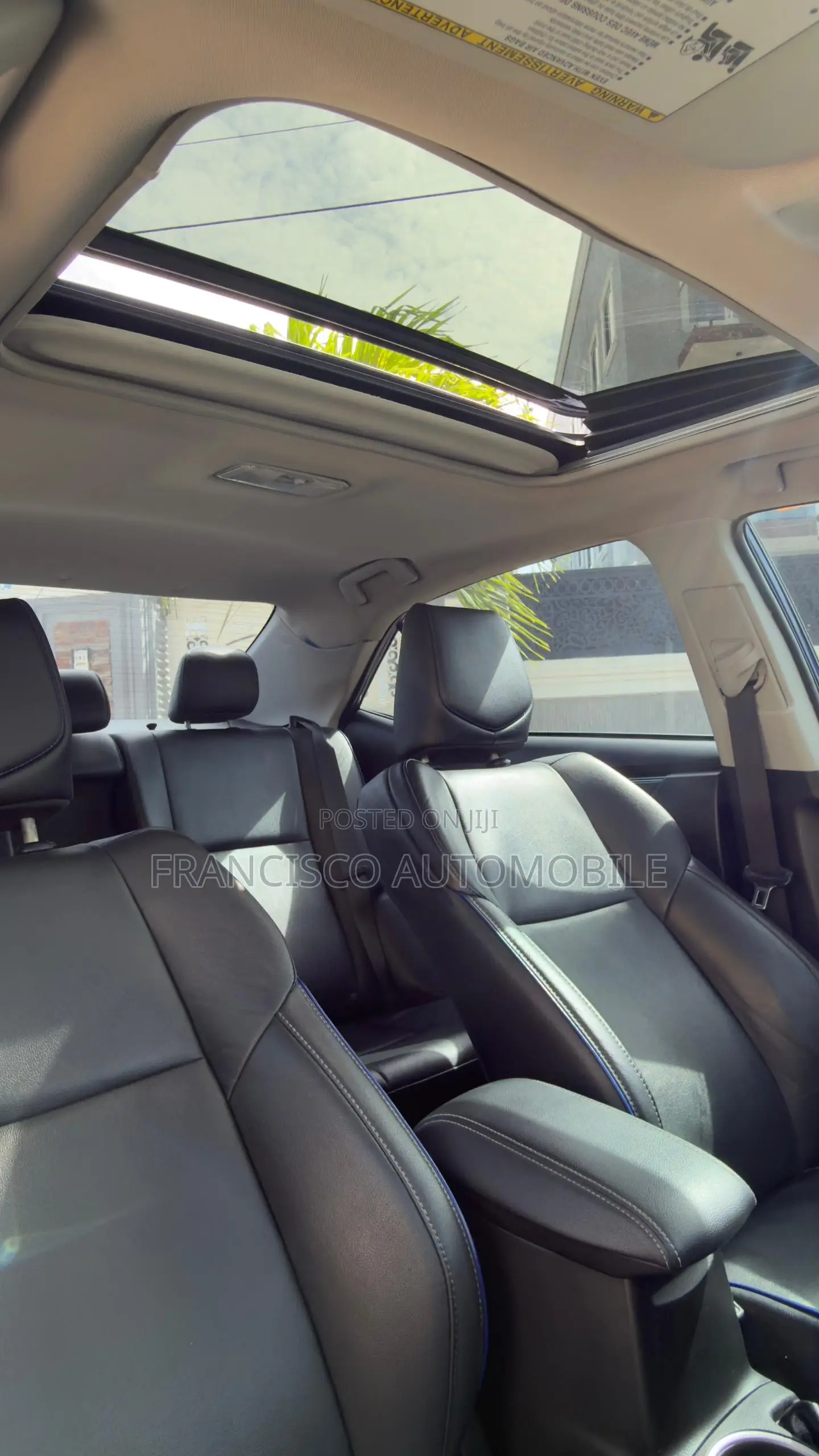 Toyota Corolla XSE (1.8L 4cyl 2A) 2019 Blue