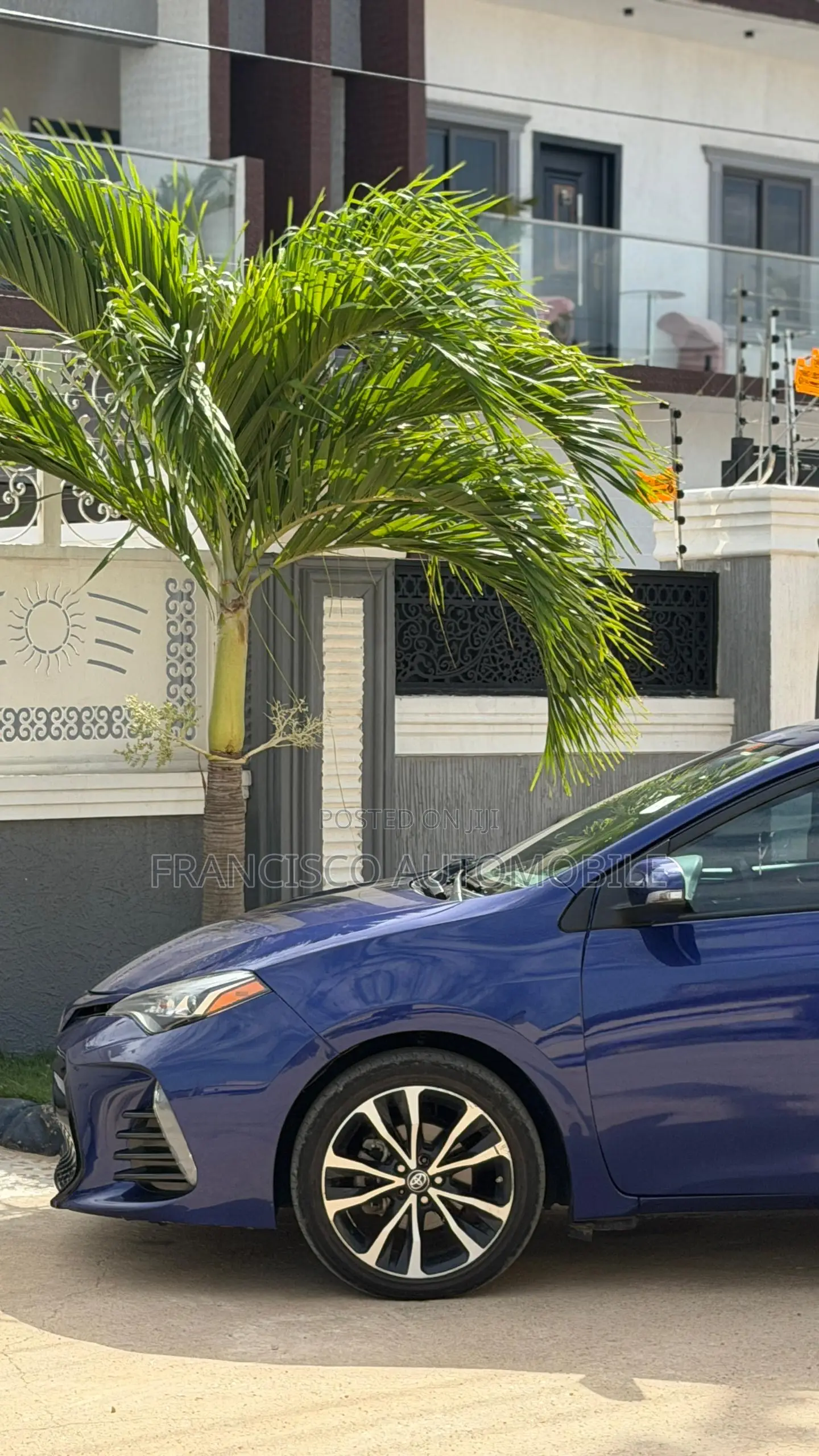 Toyota Corolla XSE (1.8L 4cyl 2A) 2019 Blue