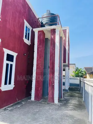 5bdrm House in Mainstay Estates, Ofankor for sale