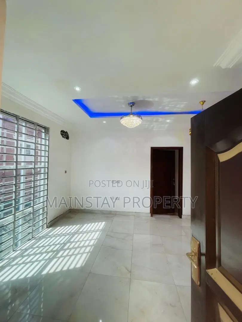 5bdrm House in Mainstay Estates, Ofankor for sale