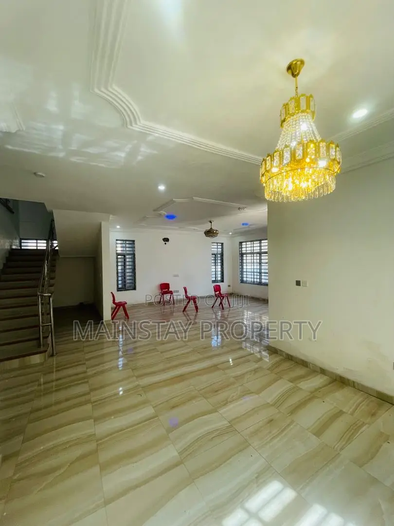 5bdrm House in Mainstay Estates, Ofankor for sale