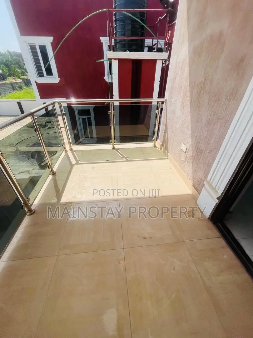 5bdrm House in Mainstay Estates, Ofankor for sale