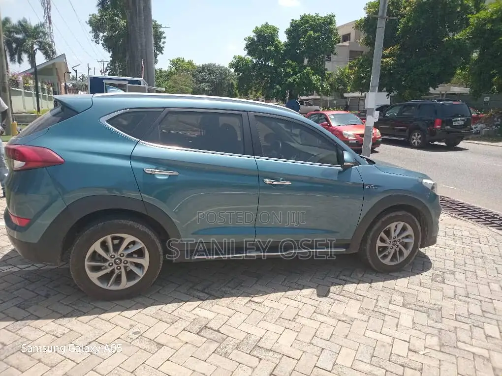 Hyundai Tucson 2017 Blue