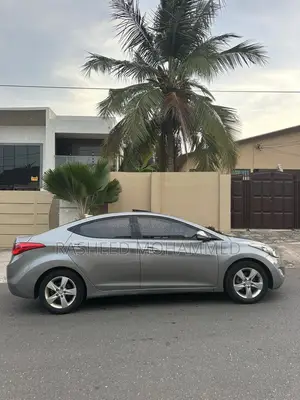 Hyundai Elantra Limited PZEV 4dr Sedan (1.8L 4cyl 6A) 2015 Gray