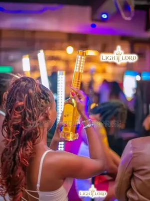 Perrier Jones Champagne Light Warm