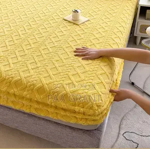 Thick Pure Cotton Fluffy Mattress Protector for Both Homes Hotels