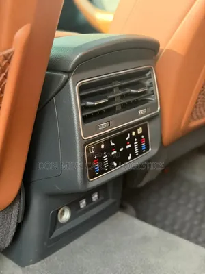 Audi Q8 3.0T Premium AWD quattro 2019 Blue
