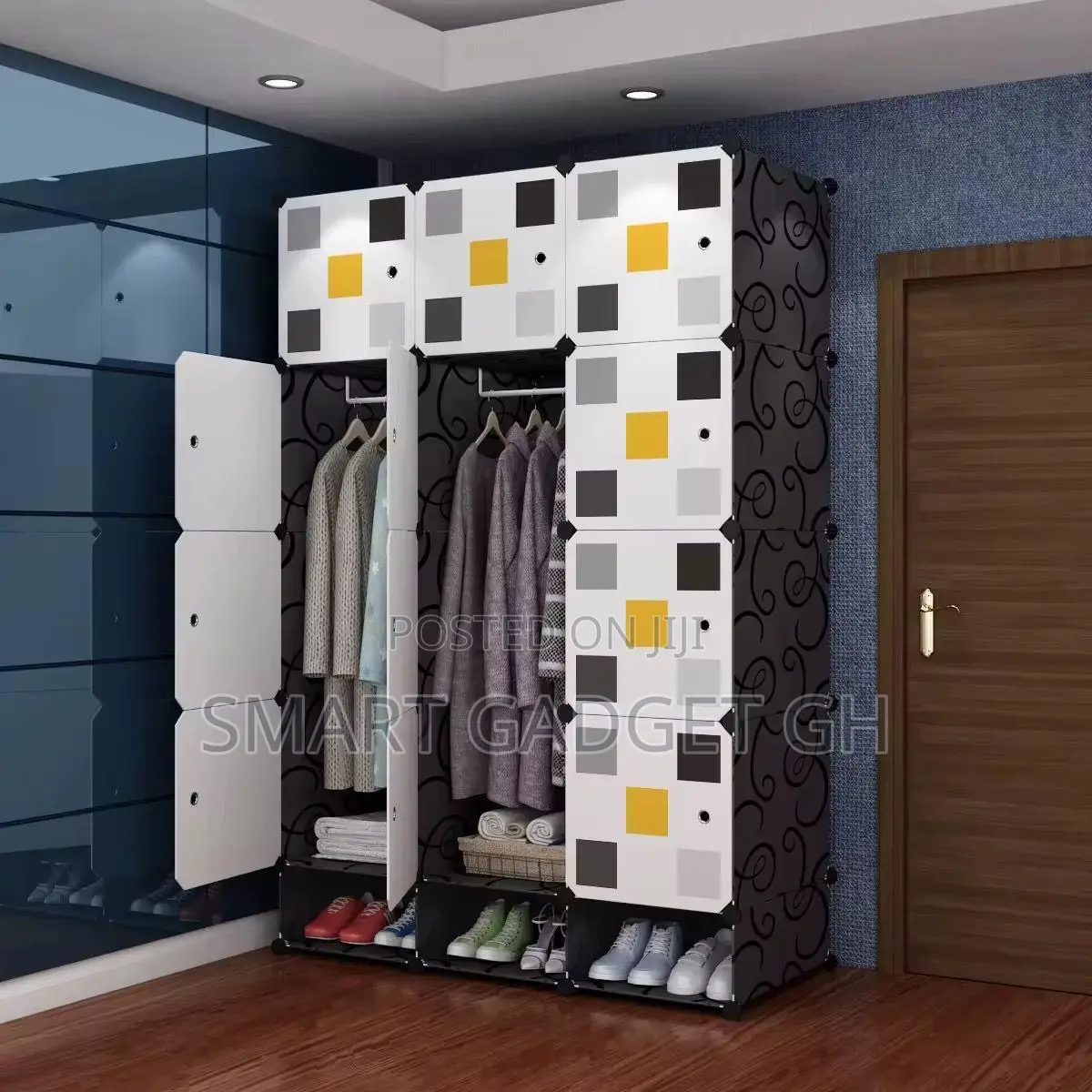 12 Doors Cubes Wardrobe