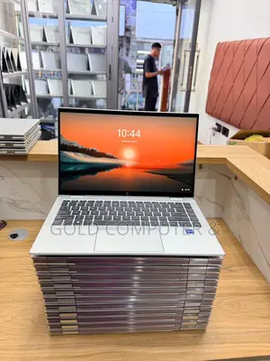 Laptop HP EliteBook 1040 G8 32GB Intel Core i7 SSD 512GB