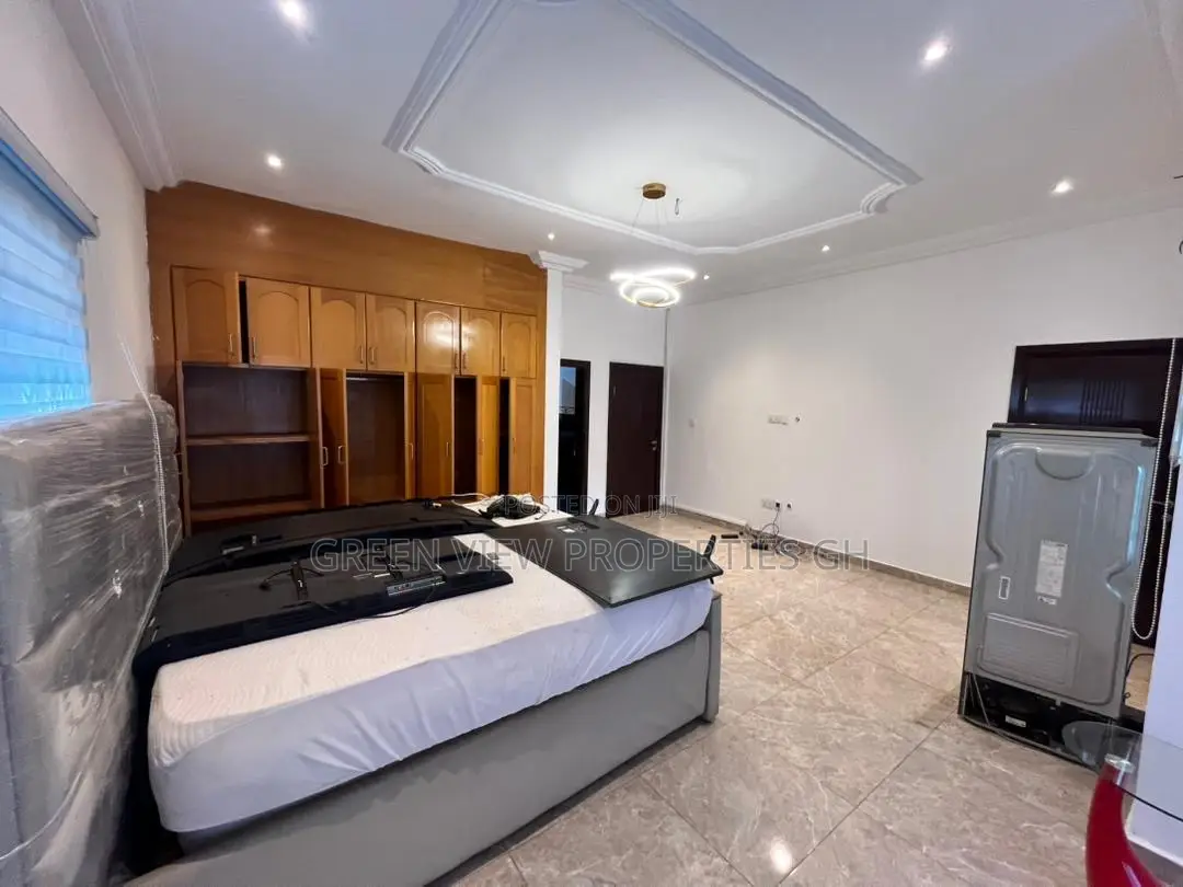 4bdrm Duplex in East Legon for rent