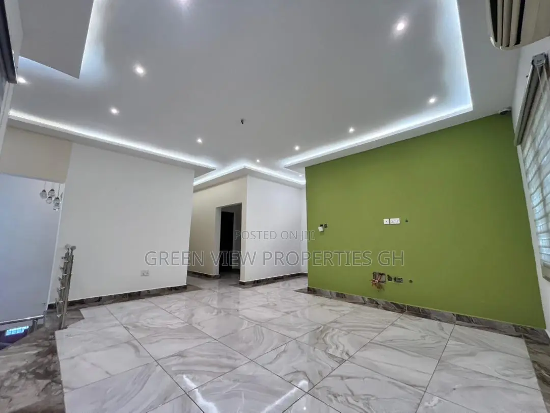 4bdrm Duplex in East Legon for rent