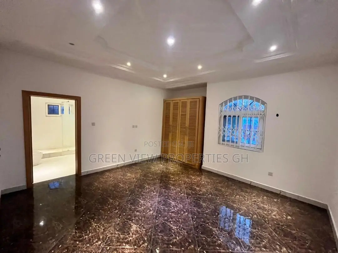 5bdrm House in East Legon for rent