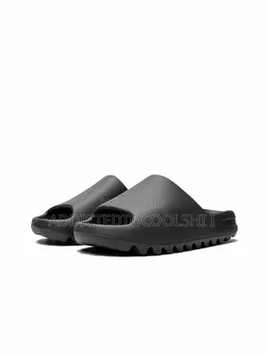 Yeezy-Slides