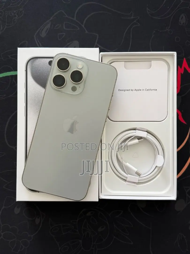 Apple iPhone 15 Pro Max 256 GB Silver