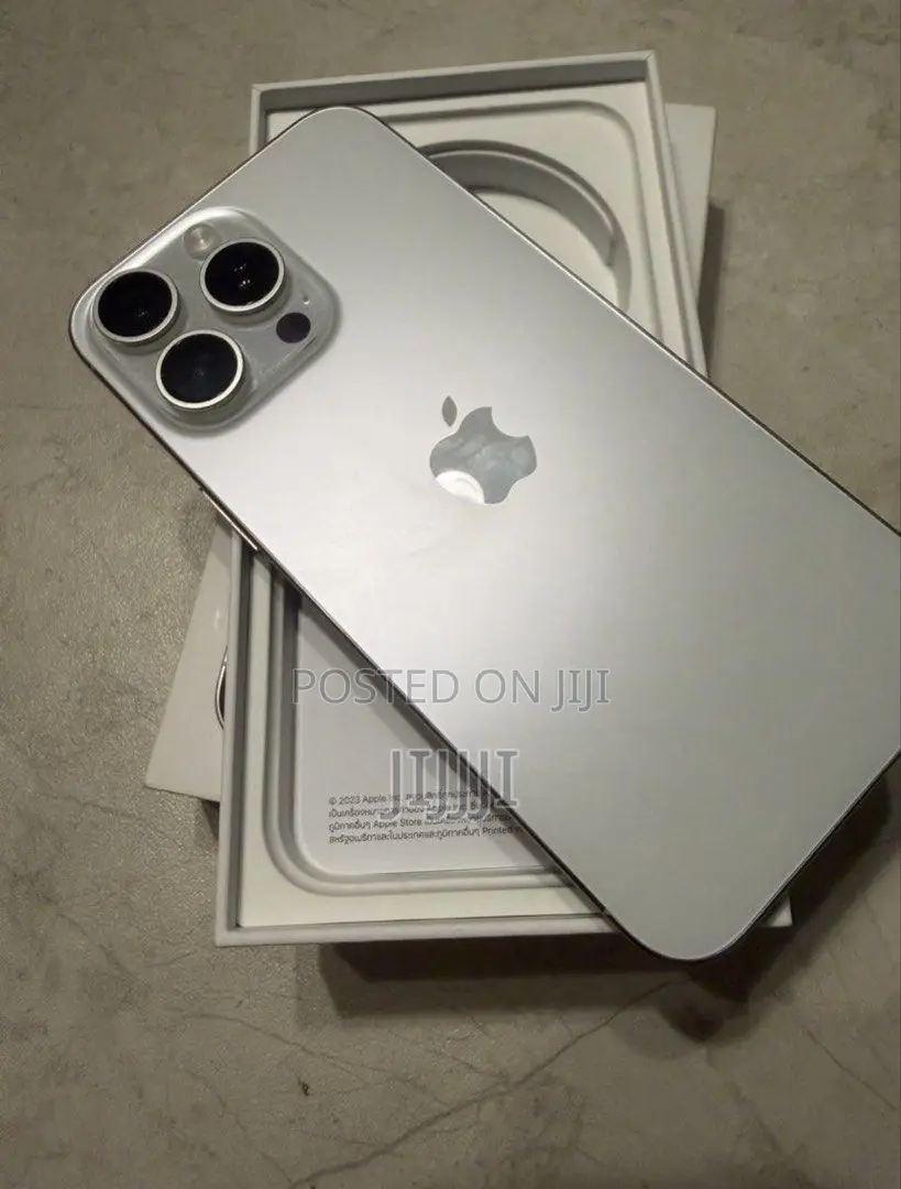 Apple iPhone 15 Pro Max 512 GB Silver