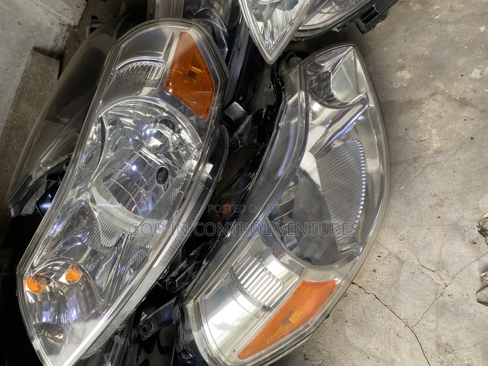 Suzuki Sx4 2007 Headlight Pair