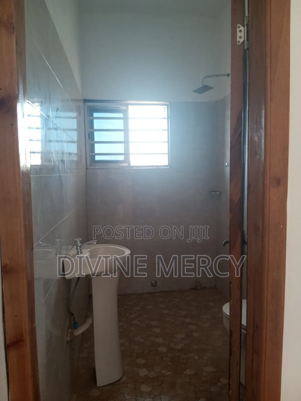 1bdrm Apartment in Tuba, Awutu Senya East Municipal for rent
