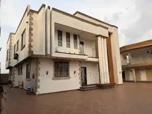 Furnished 7bdrm House in Asuofua, Kumasi Metropolitan for sale