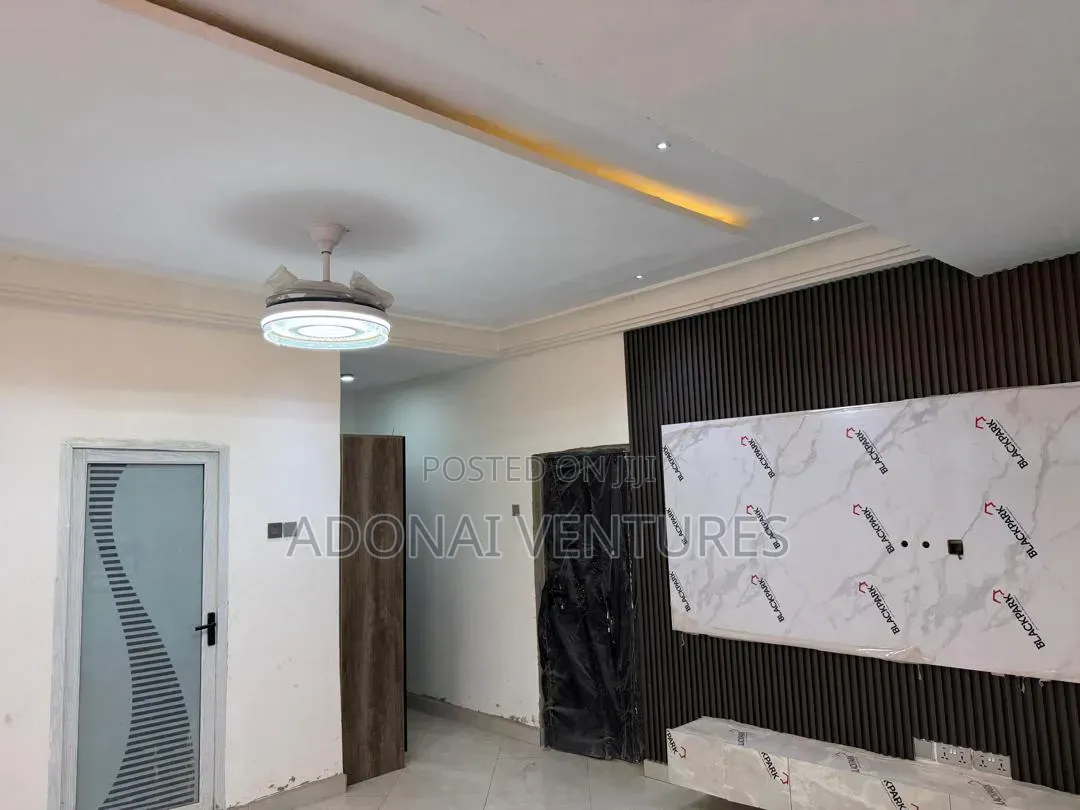 Furnished 7bdrm House in Asuofua, Kumasi Metropolitan for sale
