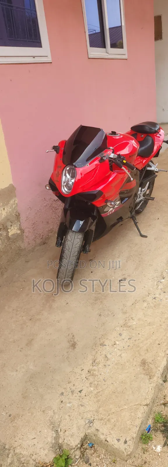 Hyosung GT650R 2010 Red