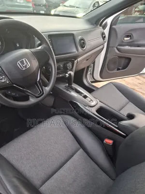 Honda Vezel 1.5 2WD 2019 White