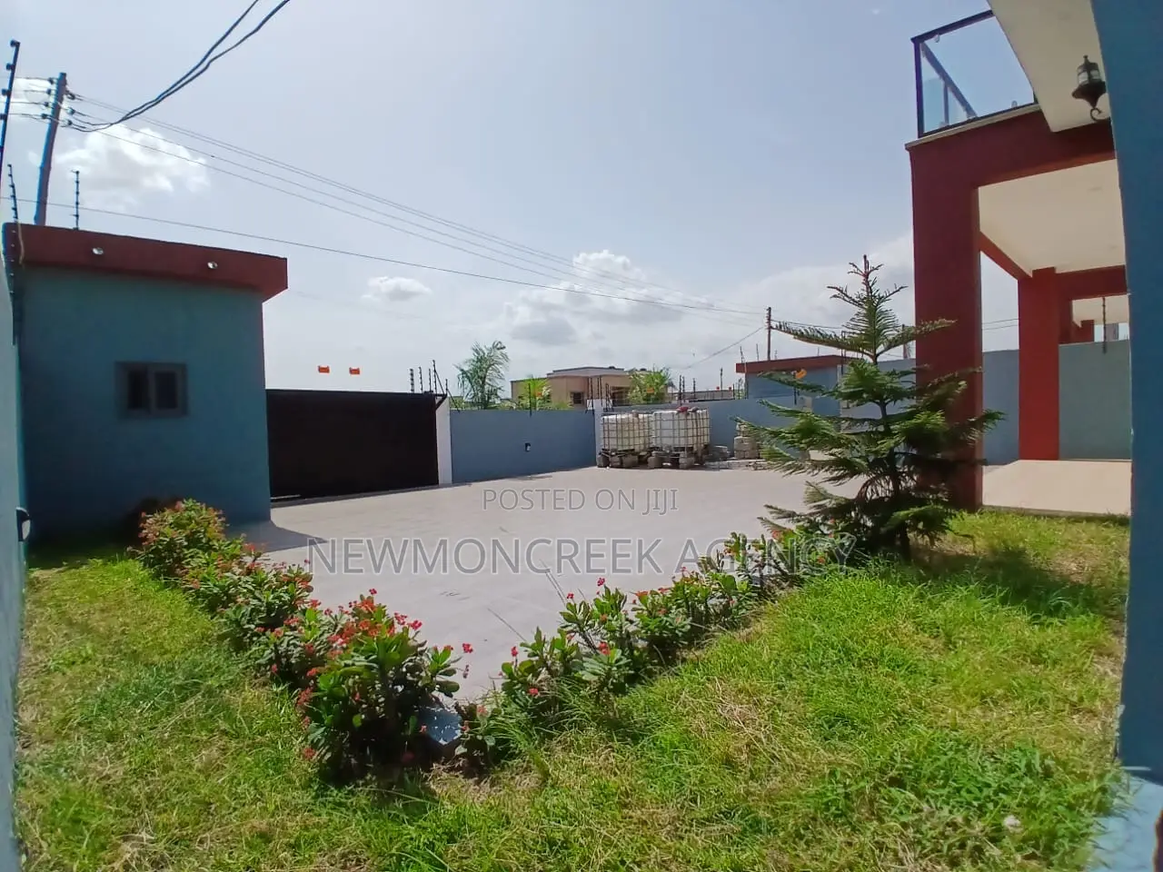 4bdrm Duplex in New Legon, Adenta for sale