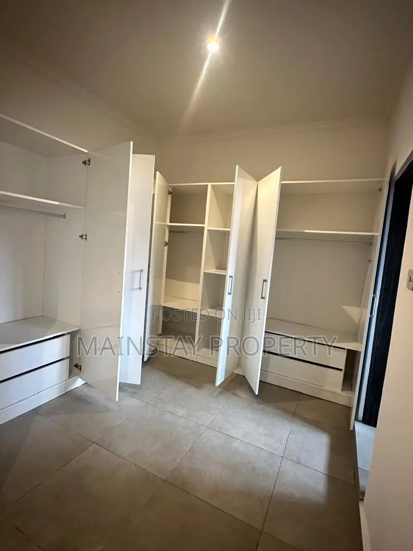 Furnished 3bdrm Townhouse / Terrace in Mainstay Estates, Cantonments