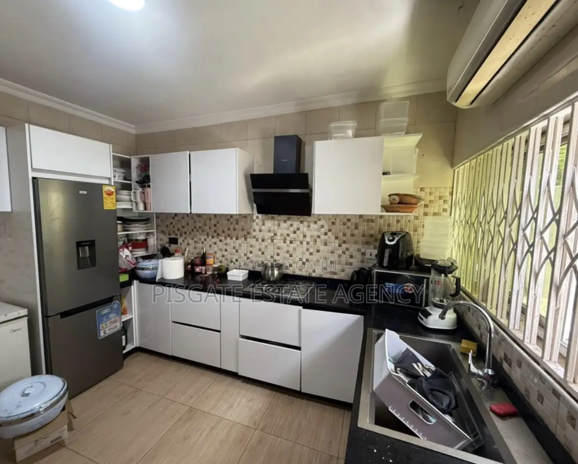 3bdrm House in Kwabenya for sale