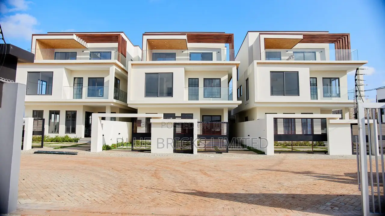 4bdrm House in East Legon, Lake Side Estate for sale