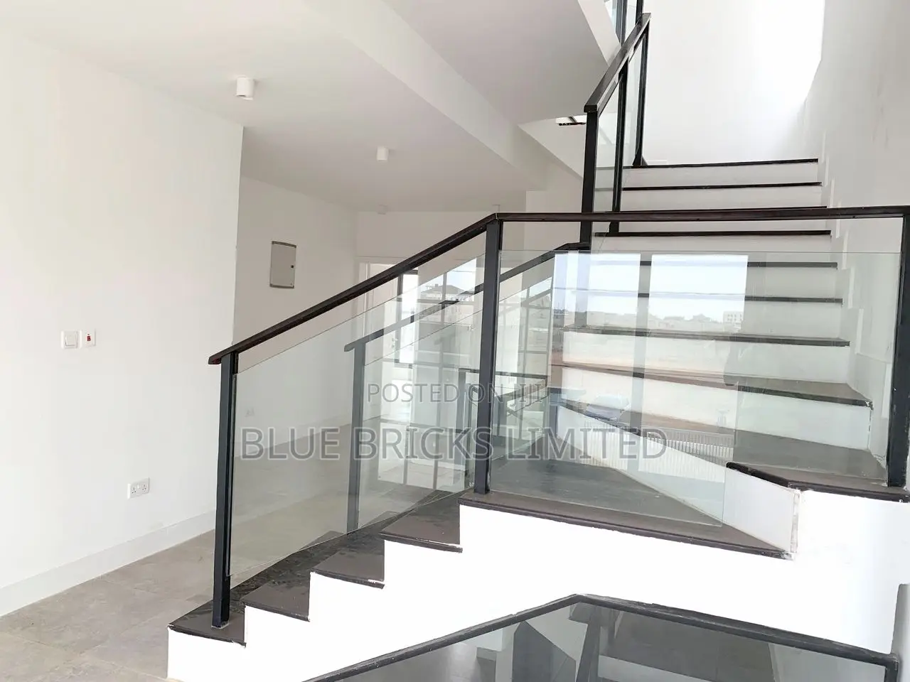4bdrm House in East Legon, Lake Side Estate for sale