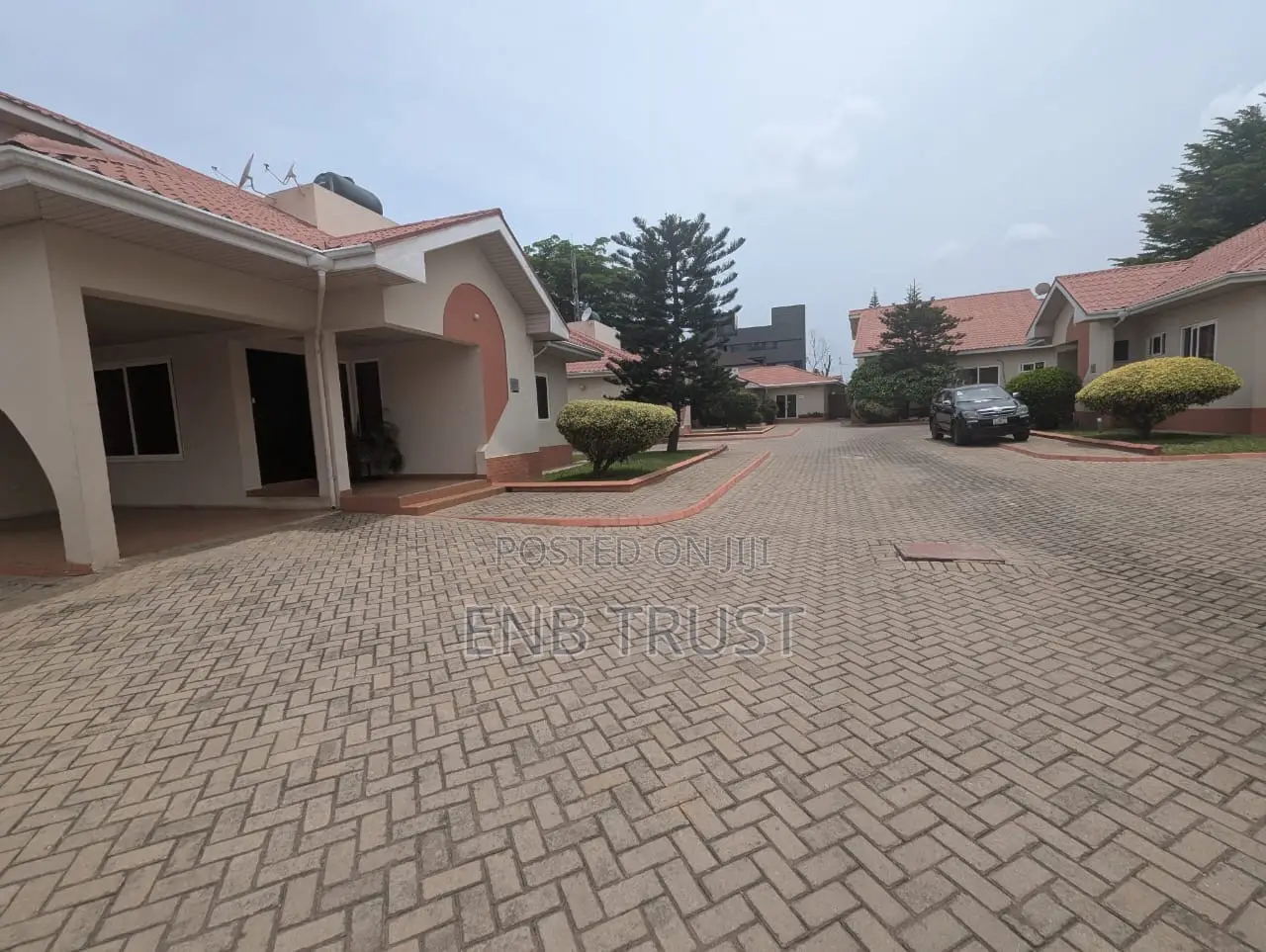 Furnished 3bdrm Townhouse / Terrace in East Legon, A&C Mall Area