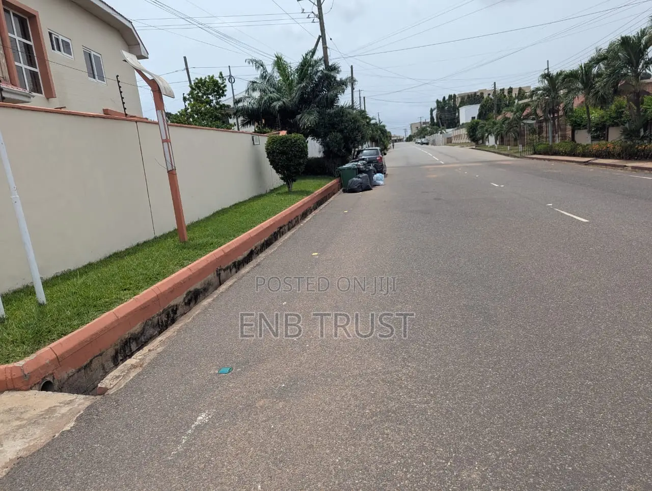 Furnished 3bdrm Townhouse / Terrace in East Legon, A&C Mall Area