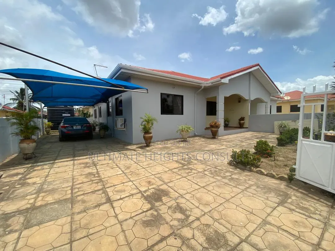 3bdrm House in Devtraco Estates, Tema Metropolitan for rent