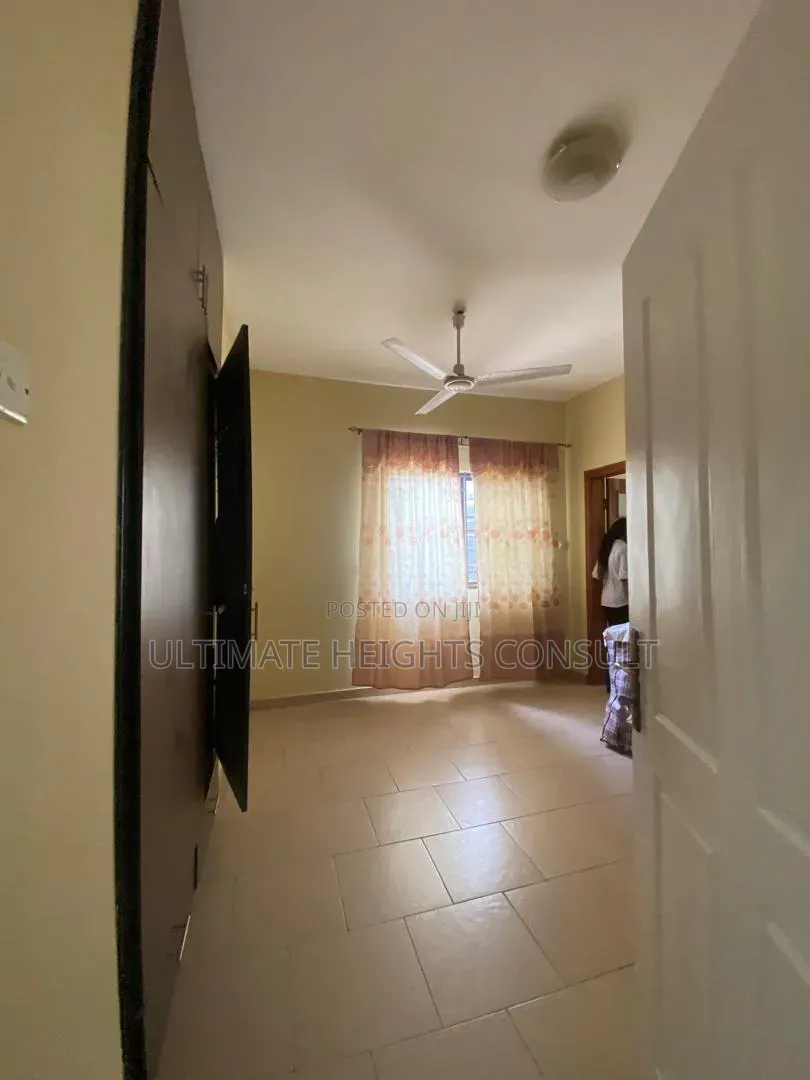 3bdrm House in Devtraco Estates, Tema Metropolitan for rent