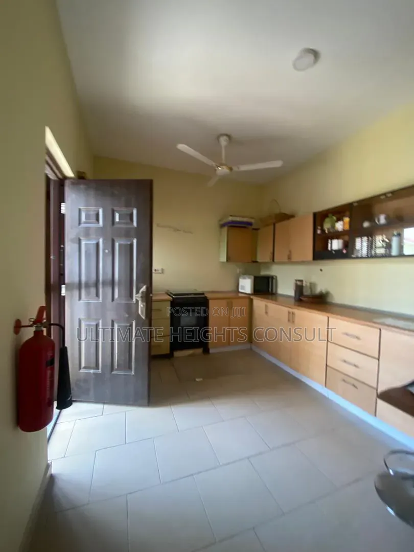 3bdrm House in Devtraco Estates, Tema Metropolitan for rent