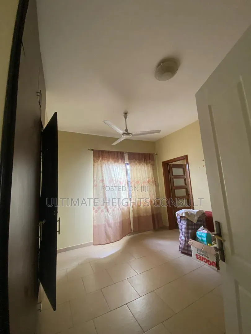 3bdrm House in Devtraco Estates, Tema Metropolitan for rent