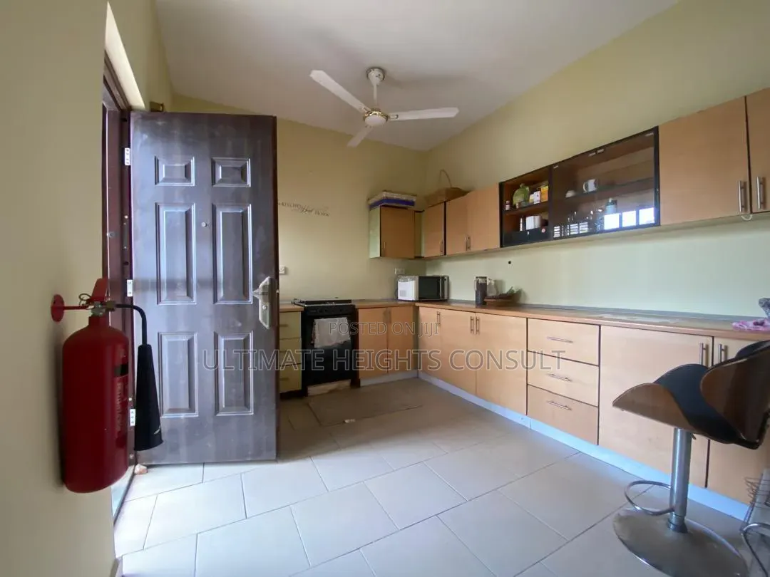 3bdrm House in Devtraco Estates, Tema Metropolitan for rent