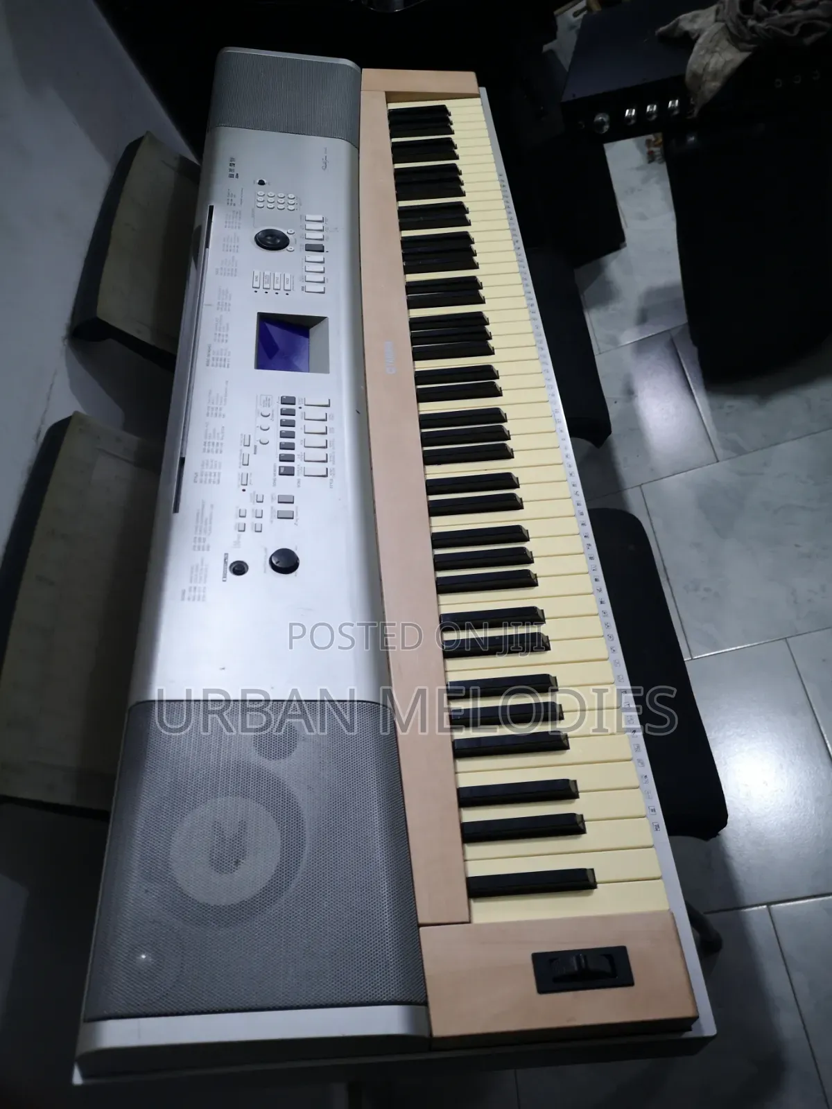 Yamaha Portable Grand DGX-620 Keyboard
